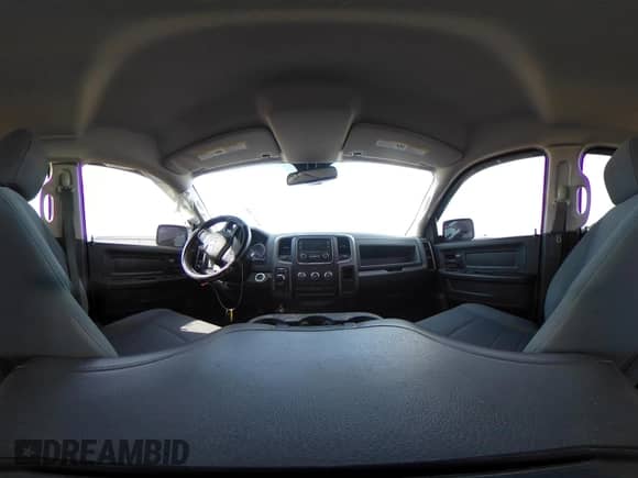 2018 Ram 1500 Express z VIN 1C6RR7KT0JS276527, wystawiony jako IAAI lot #41967968 z przebiegiem 200 964 mil mil oraz . Historia ofert i sprzedaży dostępna na DreamBid. Obrazek 18.