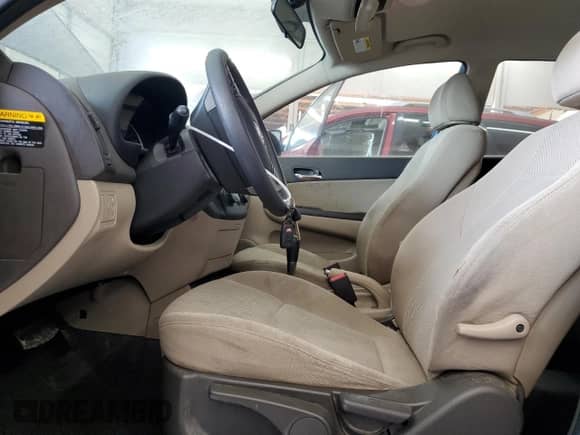 2012 Hyundai Elantra GLS z VIN KMHDC8AE1CU134588, wystawiony jako Copart lot #69384855 z przebiegiem 141 820 mil mil oraz Szkoda całkowita • Salvage title. Historia ofert i sprzedaży dostępna na DreamBid. Obrazek 7.