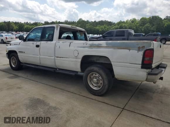 1996 Dodge 1500 с VIN 3B7HC13Y5TG158285, выставлен на аукционе Copart как лот 55650405 с пробегом 191 400 миль миль и Списание • Salvage title. История ставок и продаж доступна на DreamBid. Изображение 2.