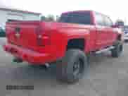 2015 Chevrolet Silverado 2500HD LTZ с VIN 1GC1KWE82FF589154, выставлен на аукционе IAAI как лот 43531110 с пробегом 98 055 миль миль и . История ставок и продаж доступна на DreamBid. Изображение 4.