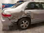 2003 Honda Accord EX z VIN 1HGCM55663A071098, wystawiony jako IAAI lot #41013542 z przebiegiem 231 014 mil mil oraz . Historia ofert i sprzedaży dostępna na DreamBid. Obrazek 6.