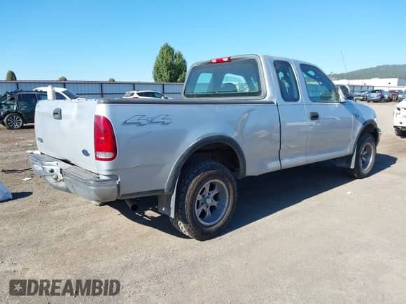 2003 Ford F-150 XL с VIN 2FTRX18W23CA62238, выставлен на аукционе IAAI как лот 43396251 с пробегом 115 742 миль миль и . История ставок и продаж доступна на DreamBid. Изображение 4.