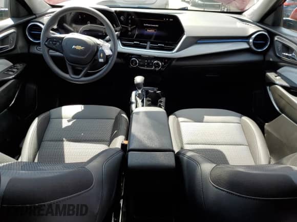 2025 Chevrolet Trax LT с VIN KL77LHEP5SC259740, выставлен на аукционе Copart как лот 70670565 с пробегом 4 267 миль миль и Чистый • Clean title. История ставок и продаж доступна на DreamBid. Изображение 8.