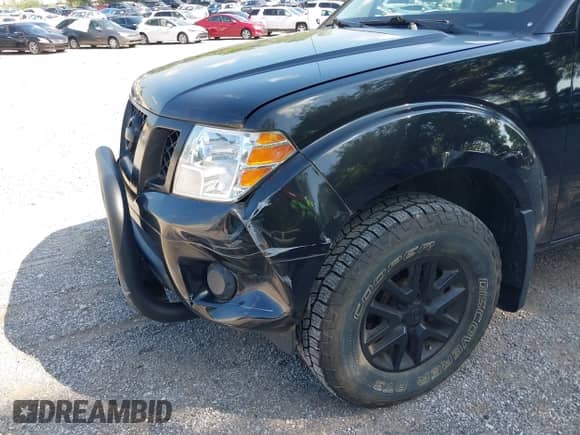 2019 Nissan Frontier SV z VIN 1N6DD0EV3KN798118, wystawiony jako IAAI lot #42810355 z przebiegiem 50 342 mil mil oraz . Historia ofert i sprzedaży dostępna na DreamBid. Obrazek 6.