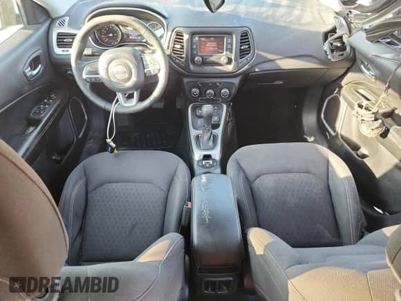 2017 Jeep Compass Sport with VIN 3C4NJDAB8HT656150, listed as a Copart auction lot 81692155 with 262,608 mi miles and Salvage title. Bid and sale history available at DreamBid. Image 8.