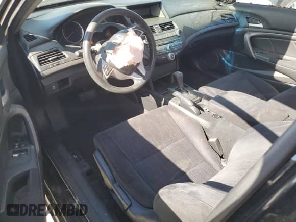 2012 Honda Accord LX-S z VIN 1HGCS1B38CA001935, wystawiony jako Copart lot #84875815 z przebiegiem Nie podano mil oraz Szkoda całkowita • Salvage title. Historia ofert i sprzedaży dostępna na DreamBid. Obrazek 8.