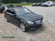 2011 Mercedes-Benz C 300 Sport z VIN WDDGF5EB8BR156487, wystawiony jako Copart lot #67489375 z przebiegiem 163 288 mil mil oraz Szkoda całkowita • Salvage title. Historia ofert i sprzedaży dostępna na DreamBid. Obrazek 13.