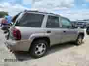 2007 Chevrolet TrailBlazer LT z VIN 1GNDS13S772185667, wystawiony jako Copart lot #71994585 z przebiegiem 135 611 mil mil oraz Nie do naprawy • Non repairable. Historia ofert i sprzedaży dostępna na DreamBid. Obrazek 3.