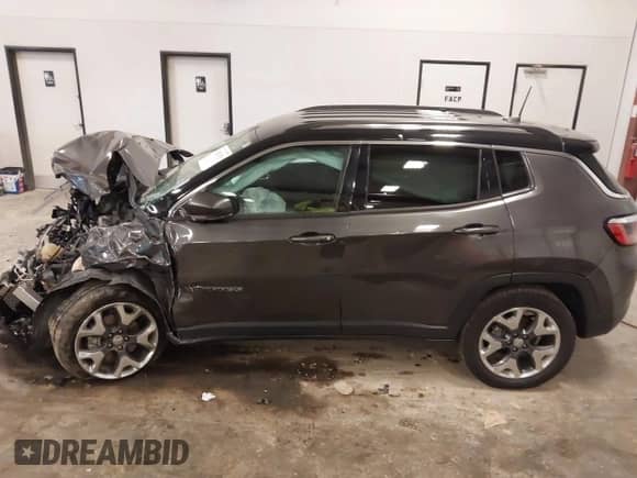 2020 Jeep Compass Limited with VIN 3C4NJDCB5LT163855, listed as a IAAI auction lot 43181038 with Not provided miles and . Bid and sale history available at DreamBid. Image 14.