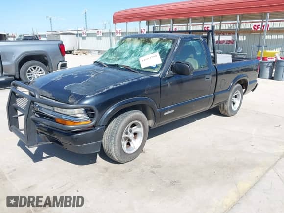 1998 Chevrolet S-10 LS with VIN 1GCCS1440WK237028, listed as a IAAI auction lot 41963758 with 235,544 mi miles and . Bid and sale history available at DreamBid. Image 2.