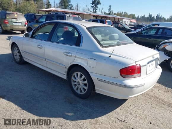 2002 Hyundai Sonata GLS with VIN KMHWF35H02A646754, listed as a IAAI auction lot 43266993 with 155,611 mi miles and . Bid and sale history available at DreamBid. Image 3.