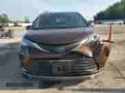 2021 Toyota Sienna XLE с VIN 5TDYSKFC2MS002183, выставлен на аукционе Copart как лот 69052745 с пробегом 115 155 миль миль и Списание • Salvage title. История ставок и продаж доступна на DreamBid. Изображение 5.
