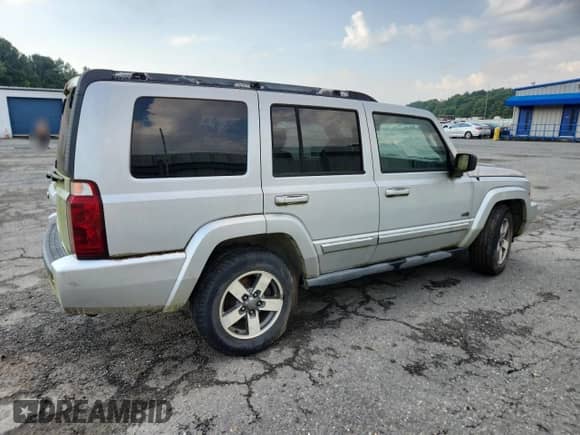 2006 Jeep Commander with VIN 1J8HH48N36C283495, listed as a Copart auction lot 70921505 with 212,349 mi miles and Clean title. Bid and sale history available at DreamBid. Image 3.