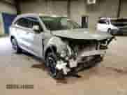 2025 Kia Sorento S с VIN 5XYRLDJC6SG378206, выставлен на аукционе Copart как лот 65598125 с пробегом 22 107 миль миль и Списание • Salvage title. История ставок и продаж доступна на DreamBid. Изображение 15.