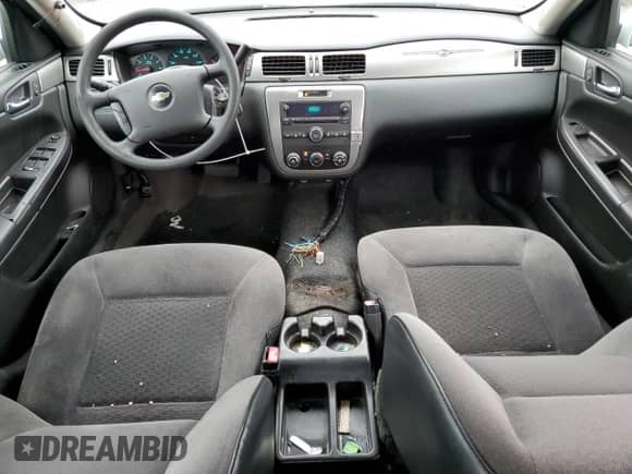 2015 Chevrolet Impala Police Police с VIN 2G1WD5E3XF1159953, выставлен на аукционе Copart как лот 72751894 с пробегом 52 336 миль миль и На запчасти • Non repairable. История ставок и продаж доступна на DreamBid. Изображение 8.