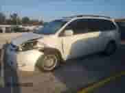 2010 Toyota Sienna XLE с VIN 5TDYK4CC0AS315776, выставлен на аукционе Copart как лот 81039265 с пробегом 178 673 миль миль и Списание • Salvage title. История ставок и продаж доступна на DreamBid. Изображение 1.