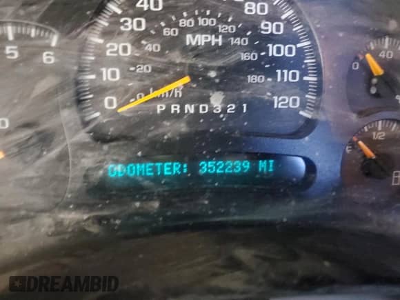 2007 Chevrolet Silverado 2500HD Work Truck z VIN 1GCHC24U97E198531, wystawiony jako Copart lot #59372945 z przebiegiem 322 239 mil mil oraz Szkoda całkowita • Salvage title. Historia ofert i sprzedaży dostępna na DreamBid. Obrazek 9.