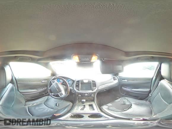 2011 Chrysler 300 C z VIN 2C3CA6CT6BH522993, wystawiony jako Copart lot #86482524 z przebiegiem 226 108 mil mil oraz Szkoda całkowita • Salvage title. Historia ofert i sprzedaży dostępna na DreamBid. Obrazek 12.