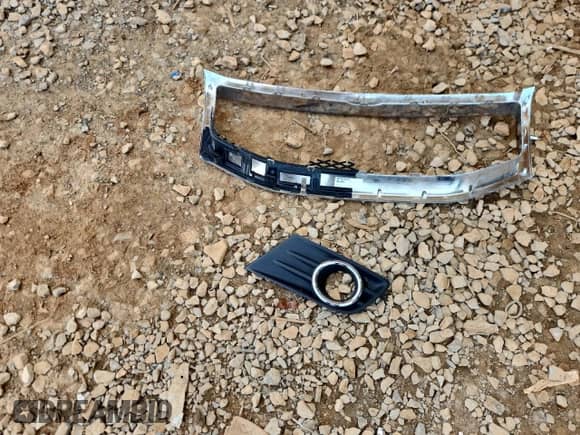 2014 Honda Pilot Touring with VIN 5FNYF3H9XEB012557, listed as a Copart auction lot 85877085 with 276,187 mi miles and Salvage title. Bid and sale history available at DreamBid. Image 13.