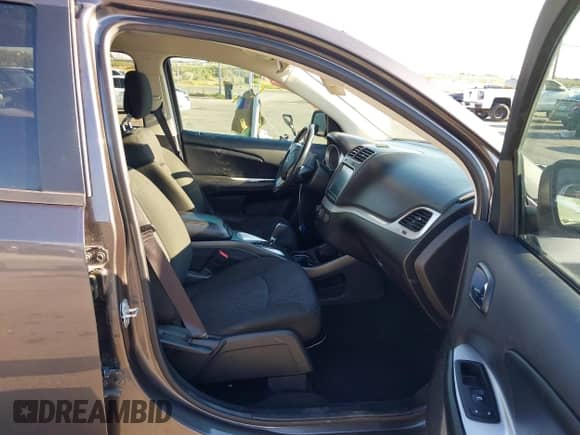 2019 Dodge Journey SE with VIN 3C4PDCBG9KT853193, listed as a IAAI auction lot 42937842 with 98,538 mi miles and . Bid and sale history available at DreamBid. Image 5.