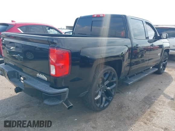 2018 Chevrolet Silverado 1500 High Country с VIN 3GCPCTEJ0JG174608, выставлен на аукционе IAAI как лот 43236877 с пробегом 101 794 миль миль и . История ставок и продаж доступна на DreamBid. Изображение 4.