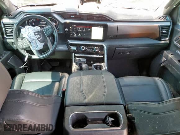 2023 GMC Sierra 1500 Denali z VIN 3GTUUGED6PG166328, wystawiony jako Copart lot #67110725 z przebiegiem 45 578 mil mil oraz Szkoda całkowita • Salvage title. Historia ofert i sprzedaży dostępna na DreamBid. Obrazek 8.
