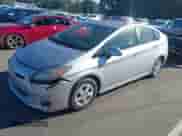 2011 Toyota Prius III with VIN JTDKN3DUXB1386738, listed as a IAAI auction lot 43390373 with 142,762 mi miles and . Bid and sale history available at DreamBid. Image 2.