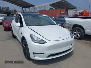 2021 Tesla Model Y Long Range с VIN 5YJYGDEE4MF245529, выставлен на аукционе IAAI как лот 42795489 с пробегом 58 214 миль миль и . История ставок и продаж доступна на DreamBid. Изображение 1.