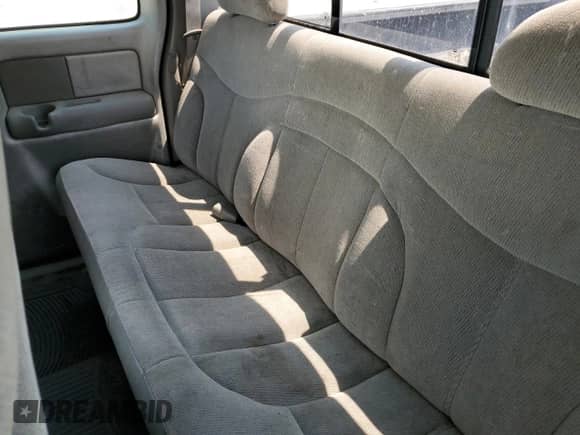 2000 GMC Sierra 1500 SLE с VIN 2GTEK19T5Y1245542, выставлен на аукционе Copart как лот 59162745 с пробегом 207 885 миль миль и Списание • Salvage title. История ставок и продаж доступна на DreamBid. Изображение 10.