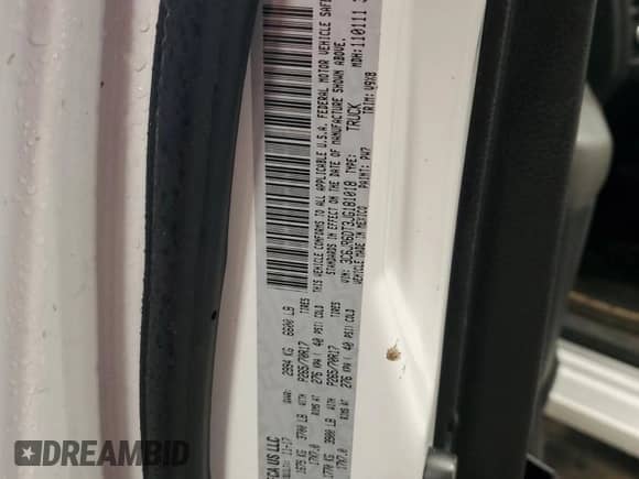 2018 Ram 1500 Tradesman z VIN 3C6JR6DT3JG181018, wystawiony jako Copart lot #57767115 z przebiegiem 146 687 mil mil oraz Nie do naprawy • Non repairable. Historia ofert i sprzedaży dostępna na DreamBid. Obrazek 13.