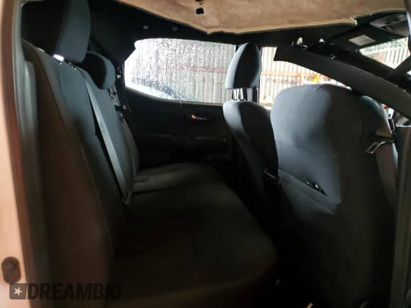 2017 Toyota Tacoma SR5 с VIN 3TMAZ5CN8HM030774, выставлен на аукционе Copart как лот 86516855 с пробегом 134 007 миль миль и Списание • Salvage title. История ставок и продаж доступна на DreamBid. Изображение 10.