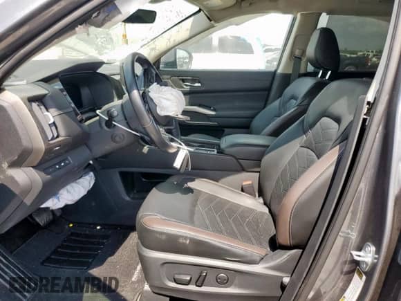 2023 Nissan Pathfinder Platinum with VIN 5N1DR3DH5PC217735, listed as a Copart auction lot 82201105 with 37,057 mi miles and Salvage title. Bid and sale history available at DreamBid. Image 7.