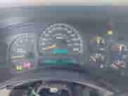 2004 Chevrolet Suburban LS с VIN 1GNFK16Z74R322806, выставлен на аукционе IAAI как лот 43369364 с пробегом 174 476 миль миль и . История ставок и продаж доступна на DreamBid. Изображение 7.