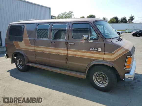 1986 Dodge RAM with VIN 2B6HB23T9GK518314, listed as a Copart auction lot 64715165 with 69,148 mi miles and Clean title. Bid and sale history available at DreamBid. Image 4.