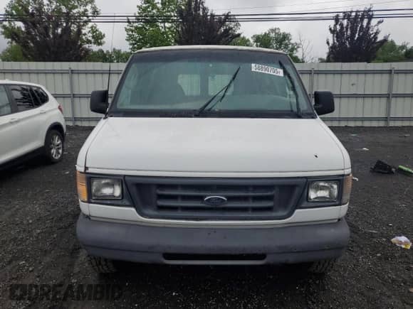 2003 Ford Econoline Cargo с VIN 1FTRE14263HA21595, выставлен на аукционе Copart как лот 58890705 с пробегом 164 237 миль миль и Списание • Salvage title. История ставок и продаж доступна на DreamBid. Изображение 5.