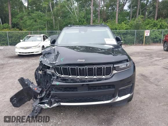 2022 Jeep Grand Cherokee Limited with VIN 1C4RJJBG7N8582885, listed as a IAAI auction lot 42713191 with 51,927 mi miles and . Bid and sale history available at DreamBid. Image 13.