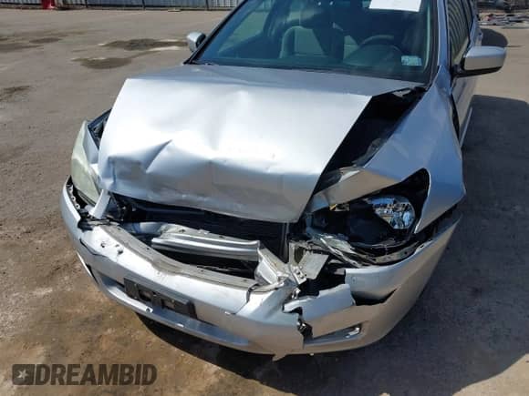 2007 Honda Accord EX с VIN 1HGCM56707A163191, выставлен на аукционе IAAI как лот 43386687 с пробегом 188 270 миль миль и . История ставок и продаж доступна на DreamBid. Изображение 6.