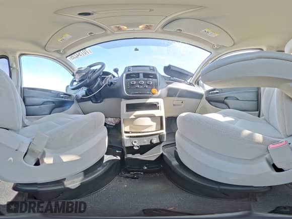 2017 Dodge Grand Caravan SE with VIN 2C7WDGBG5HR618355, listed as a Copart auction lot 70754235 with 146,318 mi miles and Salvage title. Bid and sale history available at DreamBid. Image 15.