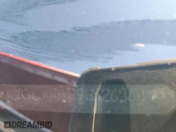 2009 Dodge Challenger SE with VIN 2B3LJ44V99H526564, listed as a Copart auction lot 82164495 with 70,270 mi miles and Salvage title. Bid and sale history available at DreamBid. Image 13.