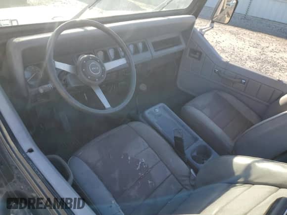 1990 Jeep Wrangler с VIN 2J4FY29T6LJ550320, выставлен на аукционе Copart как лот 46755415 с пробегом 148 103 миль миль и Чистый • Clean title. История ставок и продаж доступна на DreamBid. Изображение 8.