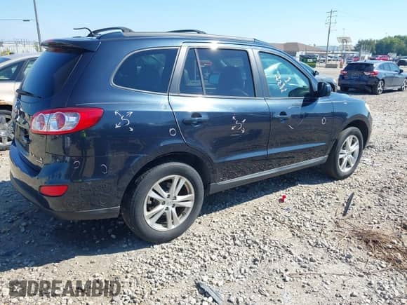2011 Hyundai Santa Fe SE with VIN 5XYZHDAG1BG062779, listed as a IAAI auction lot 43229073 with 162,168 mi miles and . Bid and sale history available at DreamBid. Image 4.