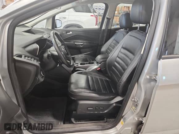 2017 Ford C-Max SE с VIN 1FADP5EU7HL104619, выставлен на аукционе Copart как лот 70015945 с пробегом 83 939 миль миль и Чистый • Clean title. История ставок и продаж доступна на DreamBid. Изображение 13.