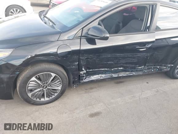 2022 Hyundai Ioniq SE с VIN KMHC65LD1NU268798, выставлен на аукционе IAAI как лот 41205648 с пробегом 68 798 миль миль и . История ставок и продаж доступна на DreamBid. Изображение 17.