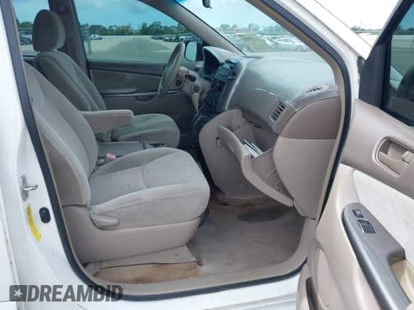 2009 Toyota Sienna CE с VIN 5TDZK23C99S255503, выставлен на аукционе IAAI как лот 43225831 с пробегом 111 809 миль миль и . История ставок и продаж доступна на DreamBid. Изображение 5.