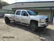 2011 Chevrolet Silverado 3500HD DRW LTZ with VIN 1GC4K1C8XBF117877, listed as a Copart auction lot 55427725 with 218,918 mi miles and Salvage title. Bid and sale history available at DreamBid. Image 4.