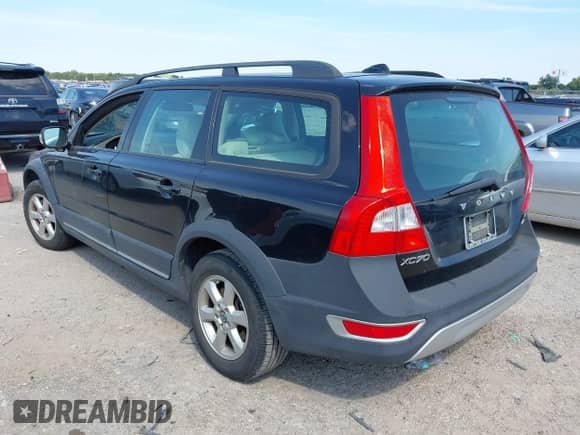 2008 Volvo XC70 with VIN YV4BZ982181039174, listed as a IAAI auction lot 43319329 with 210,982 mi miles and . Bid and sale history available at DreamBid. Image 3.
