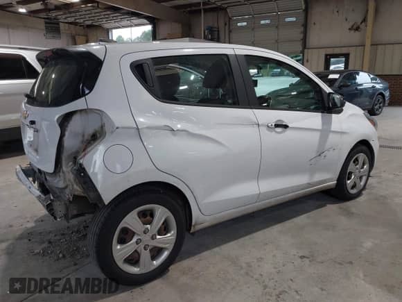 2019 Chevrolet Spark LS z VIN KL8CB6SA1KC821165, wystawiony jako IAAI lot #42954413 z przebiegiem 151 906 mil mil oraz . Historia ofert i sprzedaży dostępna na DreamBid. Obrazek 6.