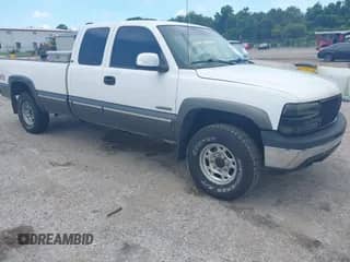 2000 Chevrolet Silverado 2500 LS с VIN 1GCGK29U5YE299414, выставлен на аукционе IAAI как лот 42521136 с пробегом 246 128 миль миль и . История ставок и продаж доступна на DreamBid. Изображение 1.