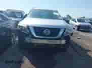 2017 Nissan Pathfinder Platinum z VIN 5N1DR2MM3HC649569, wystawiony jako IAAI lot #42167166 z przebiegiem 150 815 mil mil oraz . Historia ofert i sprzedaży dostępna na DreamBid. Obrazek 6.