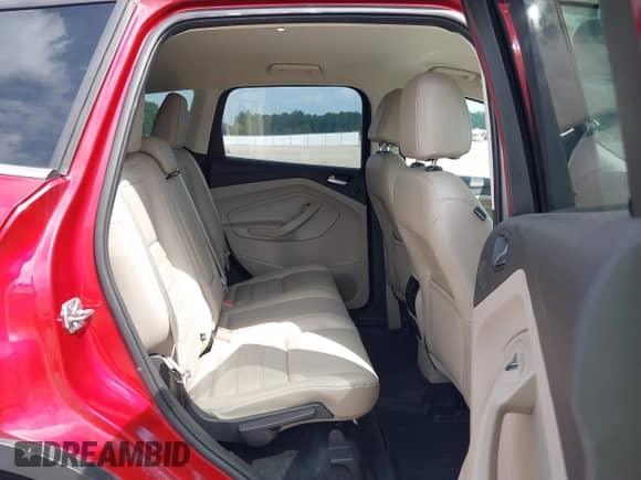 2017 Ford Escape Titanium с VIN 1FMCU9JD7HUB60495, выставлен на аукционе IAAI как лот 43137414 с пробегом 98 068 миль миль и . История ставок и продаж доступна на DreamBid. Изображение 8.